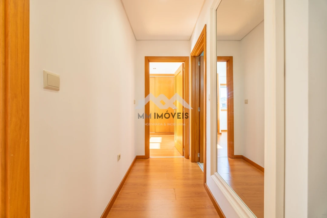 Apartamento T2 para Venda em Custoias Foto 28