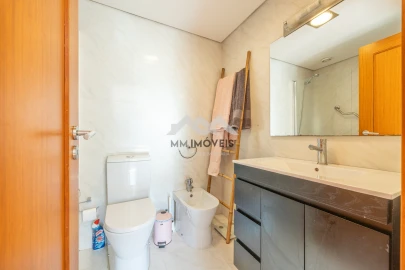 Apartamento T2 para Venda em Custoias