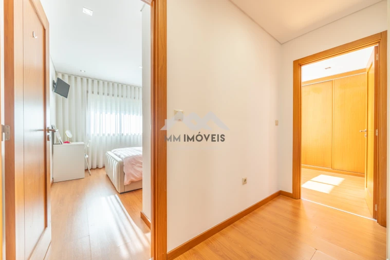 Apartamento T2 para Venda em Custoias Foto 26