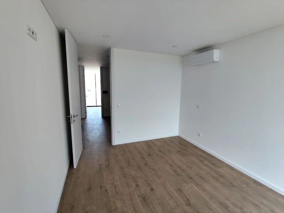 Moradia T3 para Venda em Cristelos, Boim e Ordem Foto 38