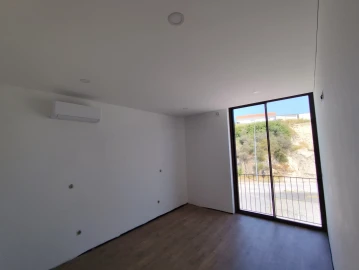 Moradia T3 para Venda em Cristelos, Boim e Ordem