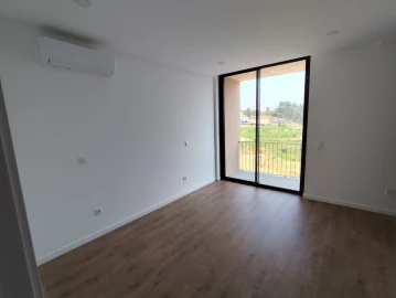 Moradia T3 para Venda em Cristelos, Boim e Ordem