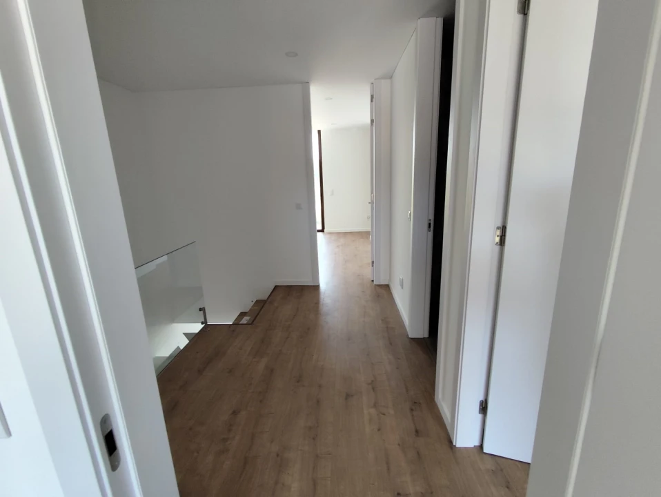 Moradia T3 para Venda em Cristelos, Boim e Ordem Foto 43