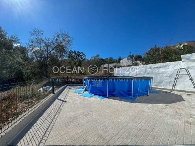Moradia T2 para Venda em Salir Foto 4