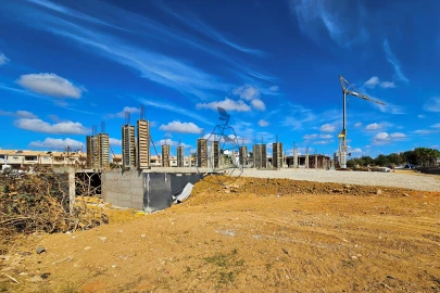 Moradia T4 para Venda em Ferreiras