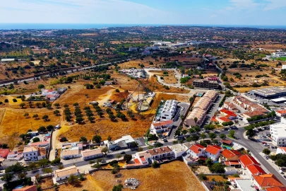 Moradia T3 para Venda em Ferreiras