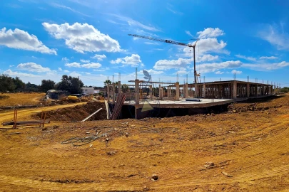 Moradia T3 para Venda em Ferreiras