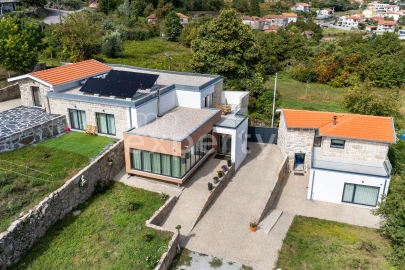 Quinta T5 para Venda em Termas de São Vicente