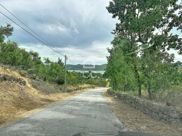 Moradia T4 para Venda em Viade de Baixo e Fervidelas