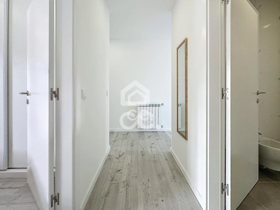 Apartamento T2 para Venda em Santa Maria Maior Foto 24