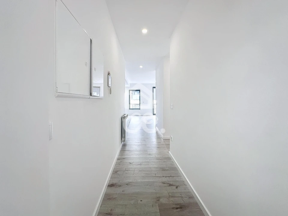 Apartamento T2 para Venda em Santa Maria Maior Foto 8