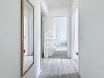 Apartamento T2 para Venda em Santa Maria Maior