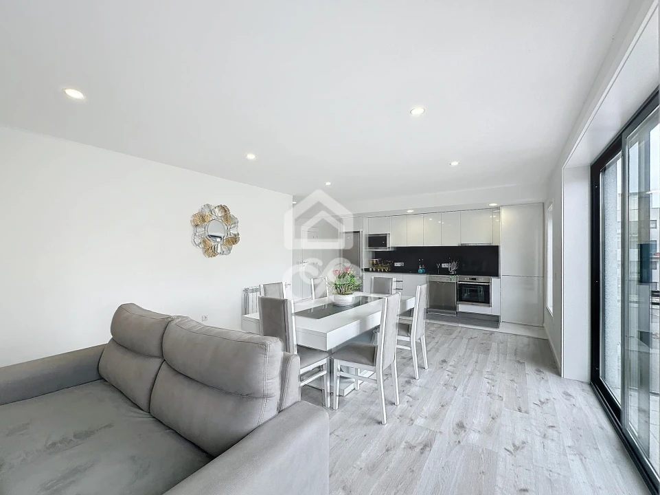 Apartamento T2 para Venda em Santa Maria Maior Foto 4
