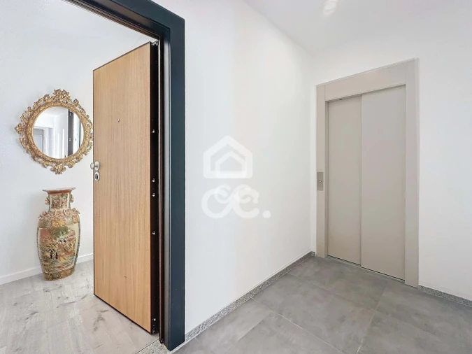 Apartamento T2 para Venda em Santa Maria Maior Foto 12