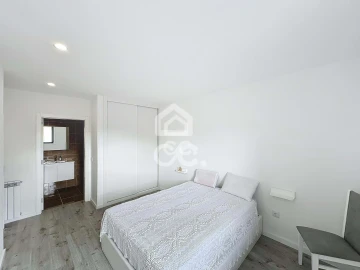 Apartamento T2 para Venda em Santa Maria Maior