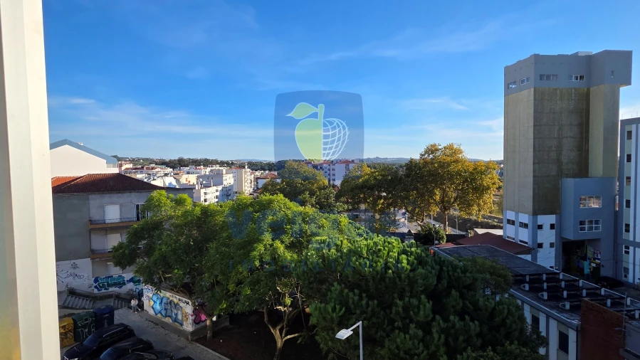 Apartamento T2 para Venda em Caldas da Rainha - Santo Onofre e Serra do Bouro Foto 9
