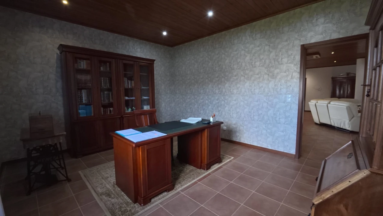 Moradia T3 para Venda em Fajã de Baixo Foto 9