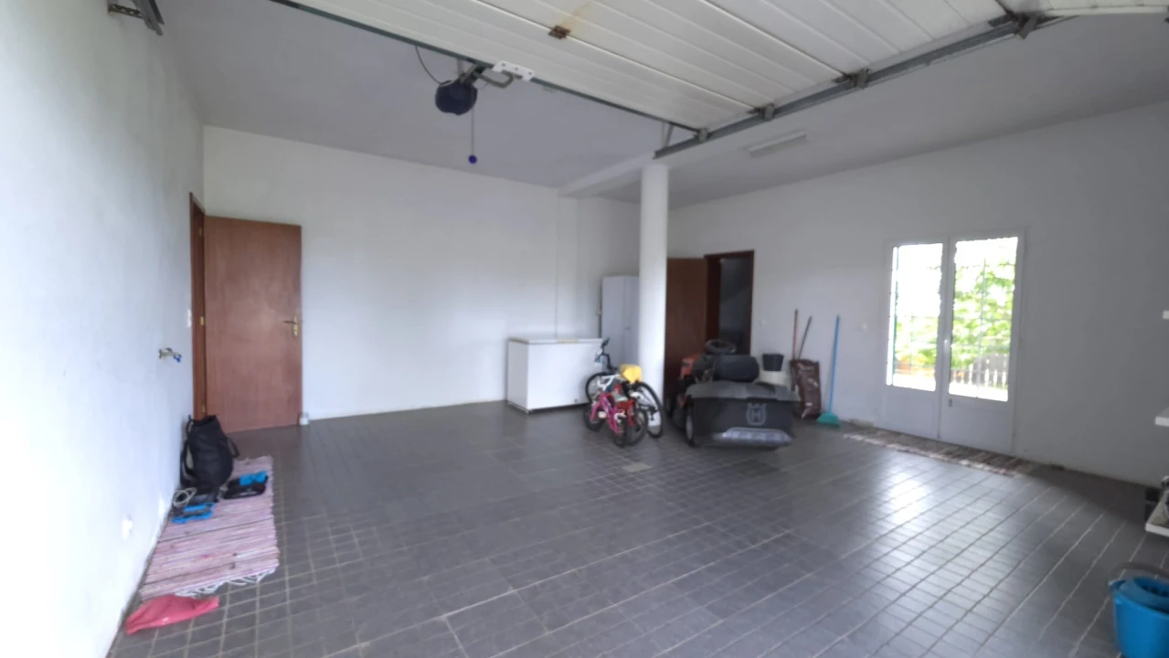 Moradia T3 para Venda em Fajã de Baixo Foto 11