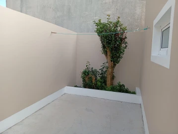 Apartamento T1 para Arrendamento em Arrifes