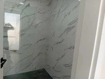 Apartamento T1 para Arrendamento em Arrifes