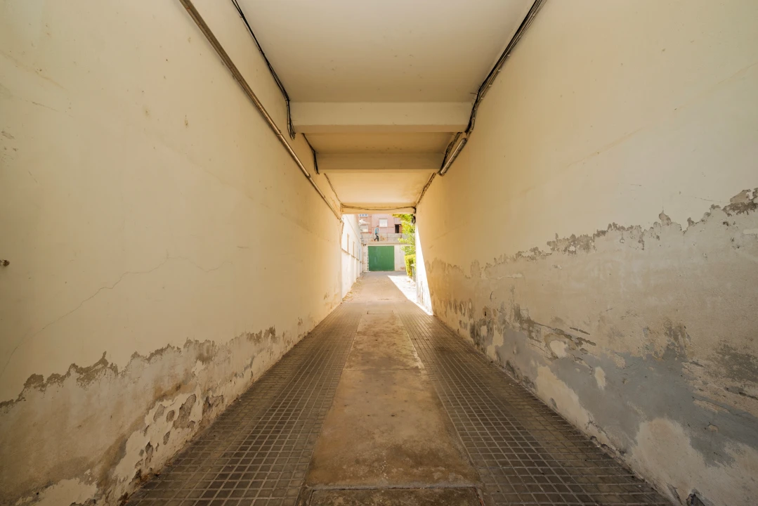 Garagem para Venda em Areeiro Foto 10