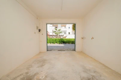 Garagem para Venda em Areeiro