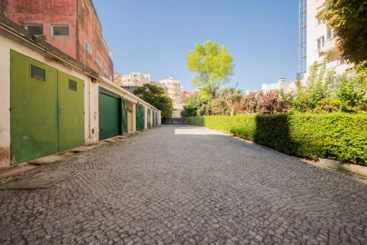 Garagem para Venda em Areeiro