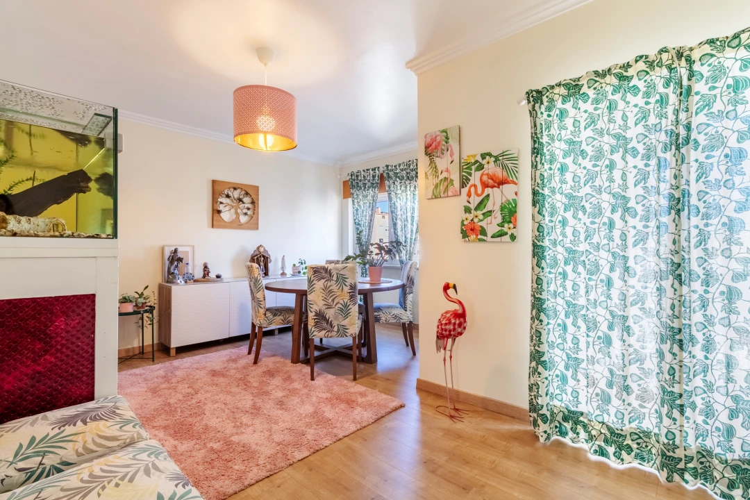 Apartamento T2 para Venda em Cacém e São Marcos Foto 9