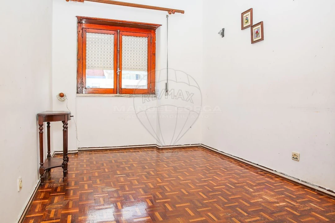 Apartamento T3 para Venda em Sobral de Monte Agraço Foto 14