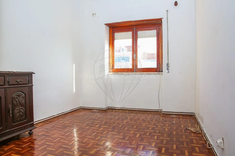 Apartamento T3 para Venda em Sobral de Monte Agraço Foto 12