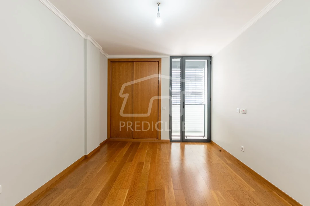 Apartamento T3 para Venda em Funchal (Santa Luzia) Foto 16
