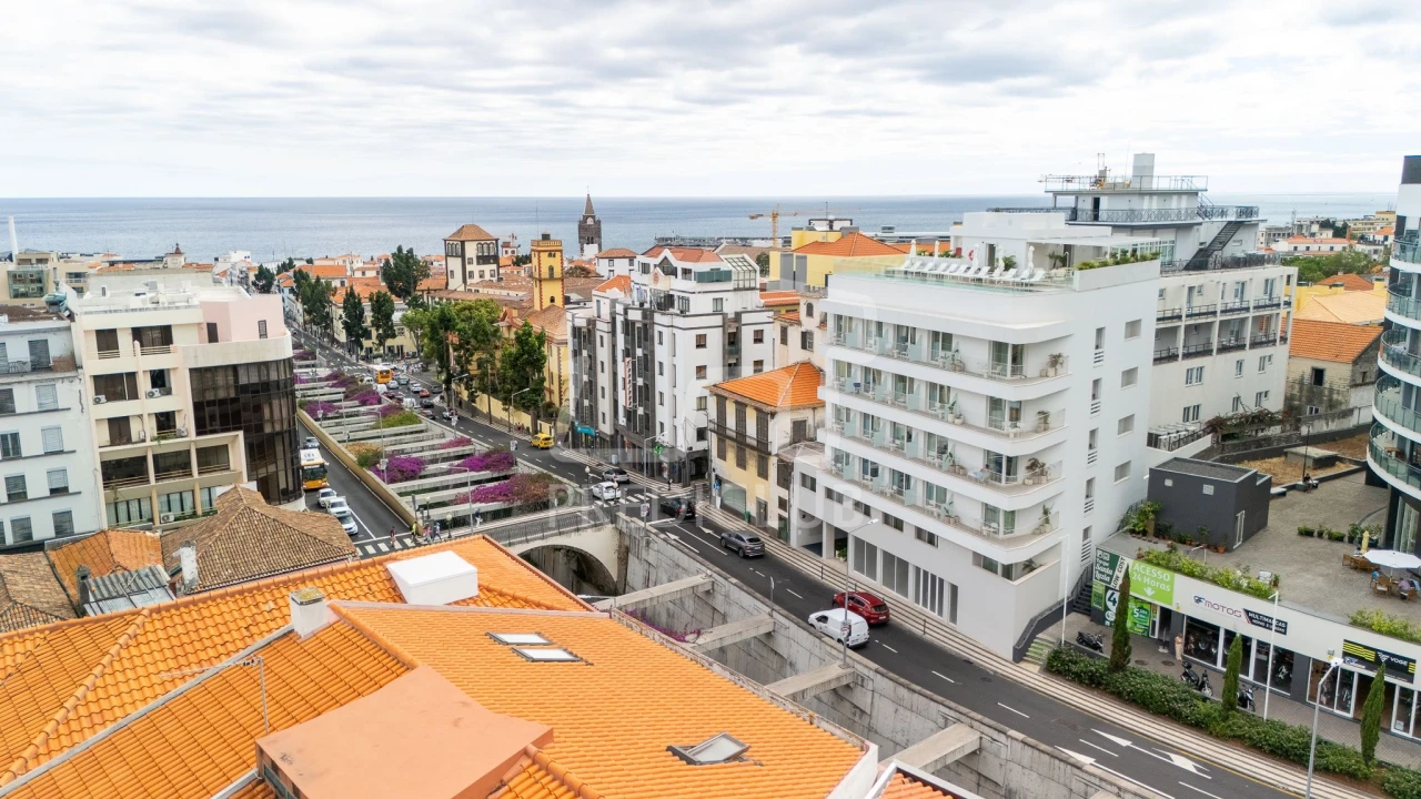 Apartamento T3 para Venda em Funchal (Santa Luzia) Foto 1