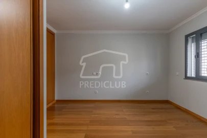 Apartamento T3 para Venda em Funchal (Santa Luzia)
