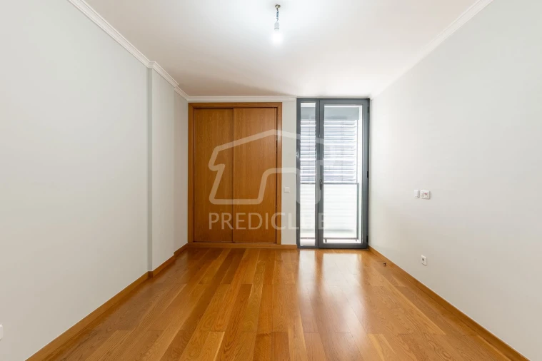 Apartamento T3 para Venda em Funchal (Santa Luzia) Foto 16