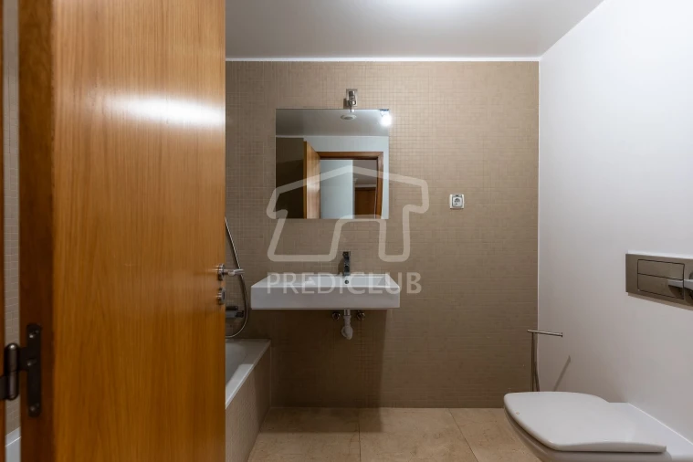 Apartamento T3 para Venda em Funchal (Santa Luzia) Foto 14