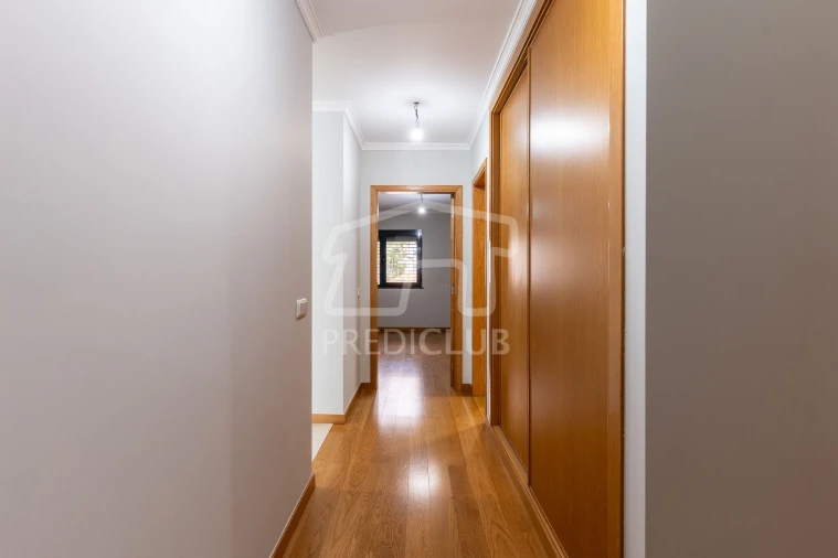 Apartamento T3 para Venda em Funchal (Santa Luzia) Foto 10
