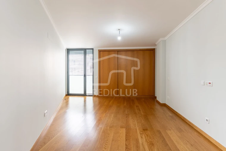 Apartamento T3 para Venda em Funchal (Santa Luzia) Foto 12
