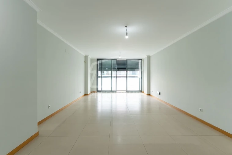 Apartamento T3 para Venda em Funchal (Santa Luzia) Foto 2