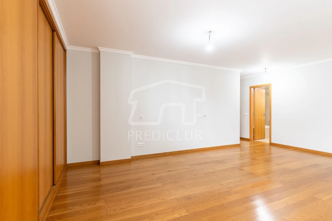 Apartamento T3 para Venda em Funchal (Santa Luzia) Foto 13