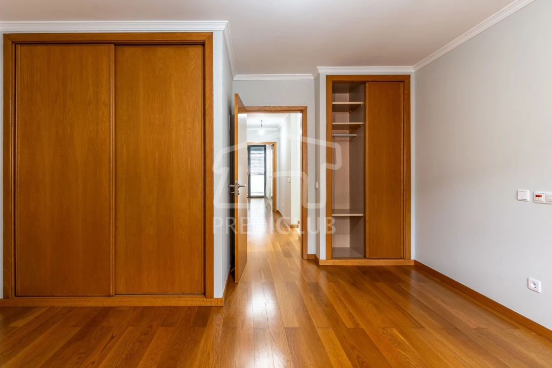 Apartamento T3 para Venda em Funchal (Santa Luzia) Foto 21