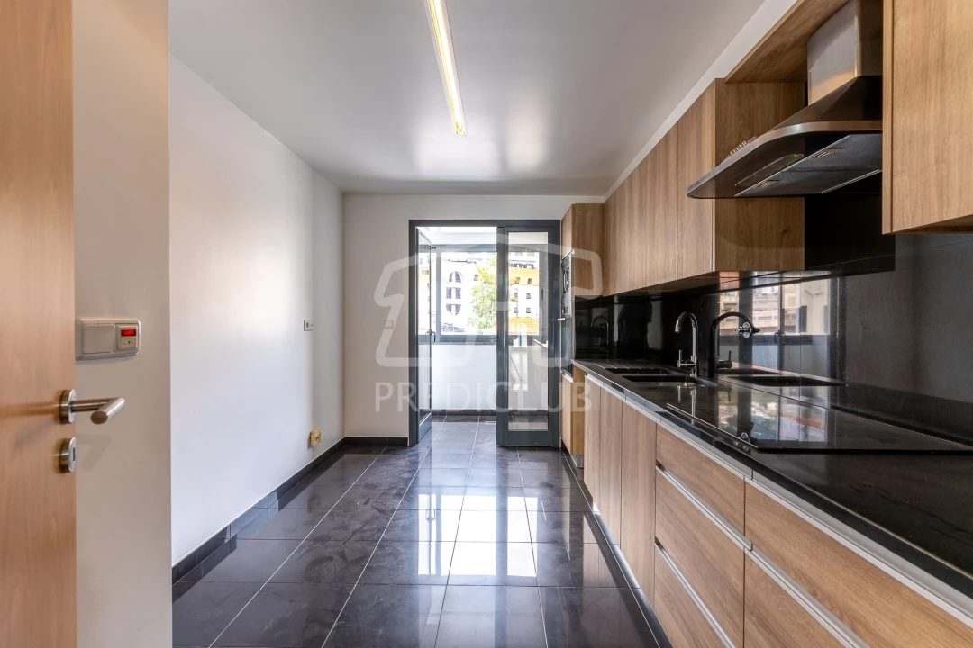 Apartamento T3 para Venda em Funchal (Santa Luzia) Foto 5