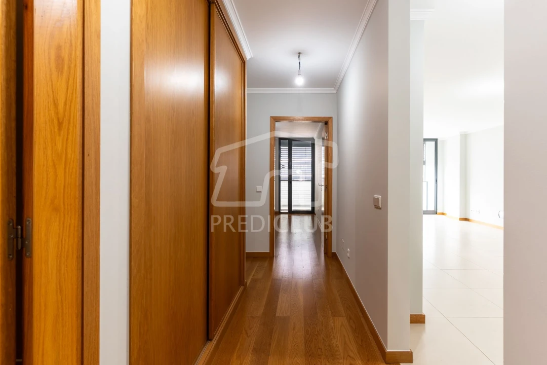 Apartamento T3 para Venda em Funchal (Santa Luzia) Foto 11