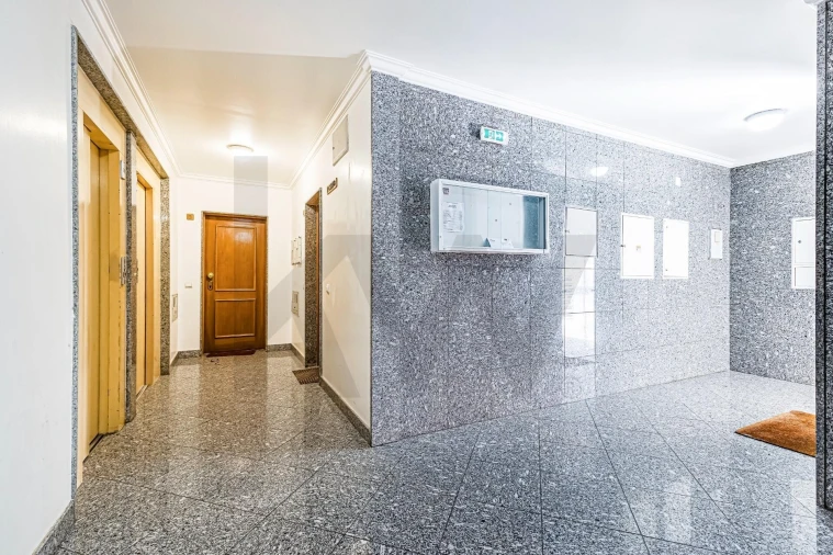 Apartamento T3 para Venda em Silves Foto 23