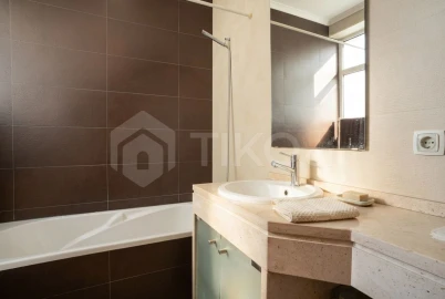 Apartamento T3 para Venda em Arroios