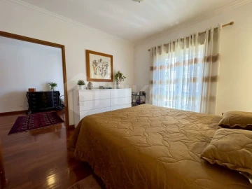 Moradia T4 para Venda em Alfena
