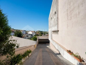 Moradia T4 para Venda em Alfena