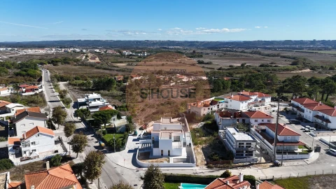 Moradia T3 para Venda em Tornada e Salir do Porto
