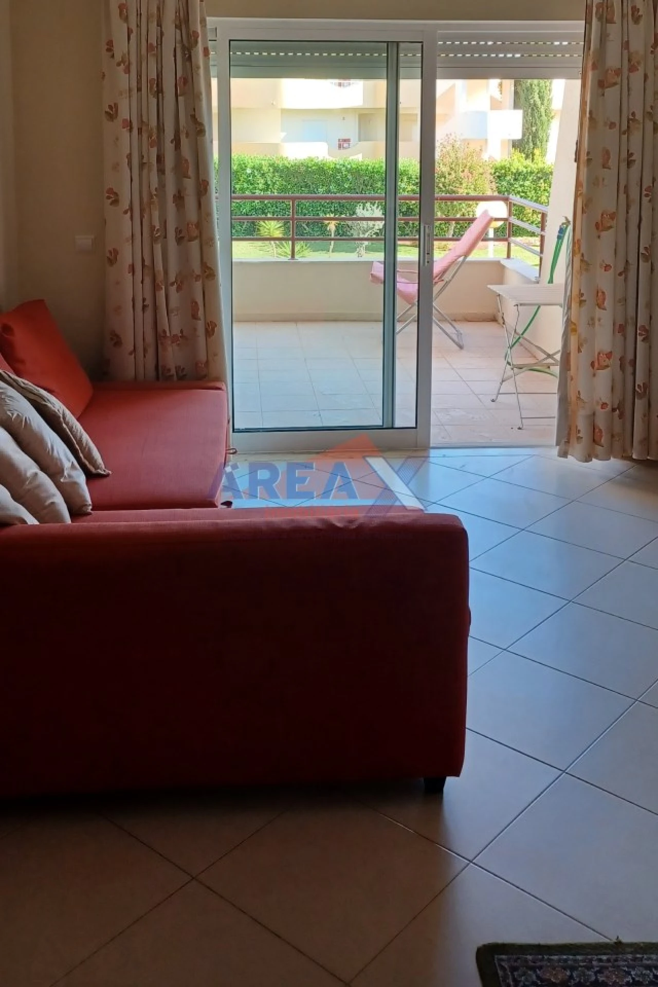 Apartamento T2 para Arrendamento férias em Quarteira Foto 18