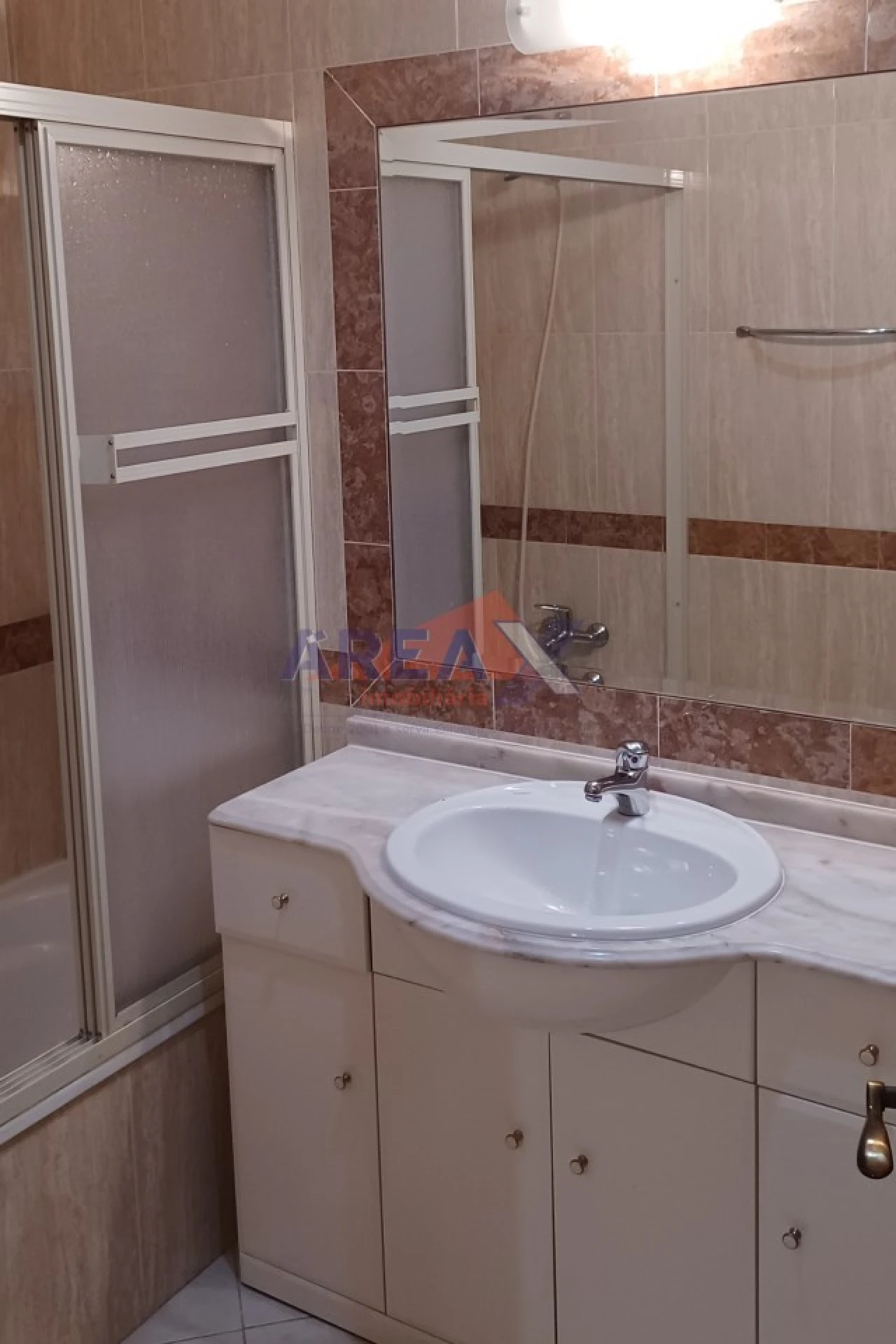 Apartamento T2 para Arrendamento férias em Quarteira Foto 46