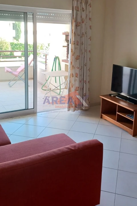 Apartamento T2 para Arrendamento férias em Quarteira